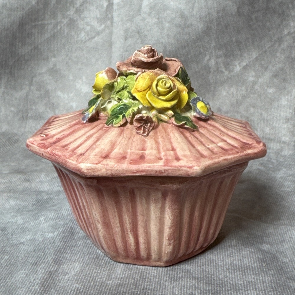 VINTAGE Capodimonte Cupcake Trinket Box Ring Dish Italy Pink Floral topper VGUC!